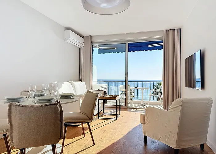 Seaview Promenade Des 2brs Parking Cars 1800 Kg Max شقة