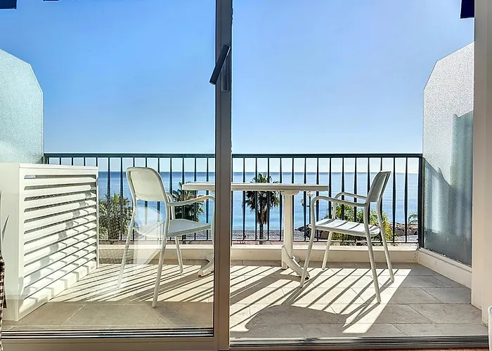 Seaview Promenade Des 2brs Parking Cars 1800 Kg Max شقة *