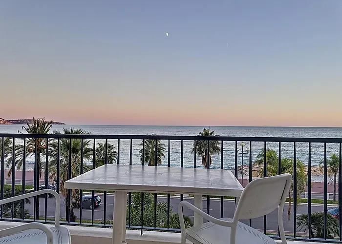 Seaview Promenade Des 2brs Parking Cars 1800 Kg Max شقة نيس